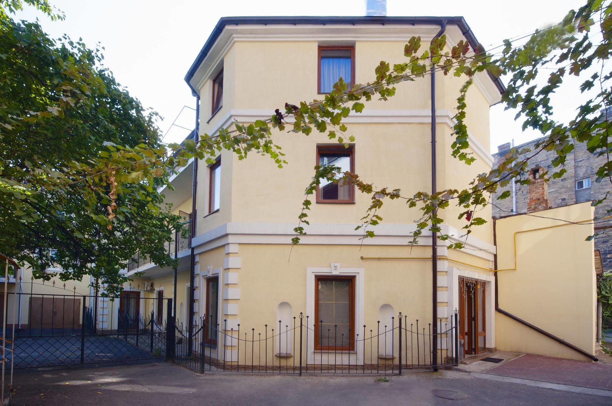 Geneva Park Hotel Οδησσός Εξωτερικό φωτογραφία
