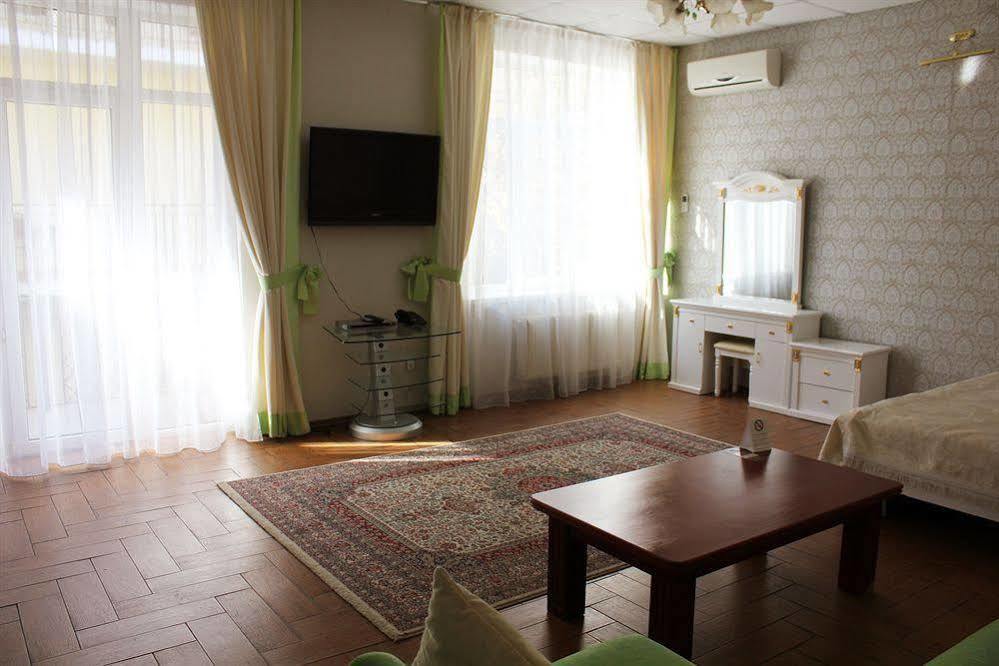 Geneva Park Hotel Οδησσός Εξωτερικό φωτογραφία